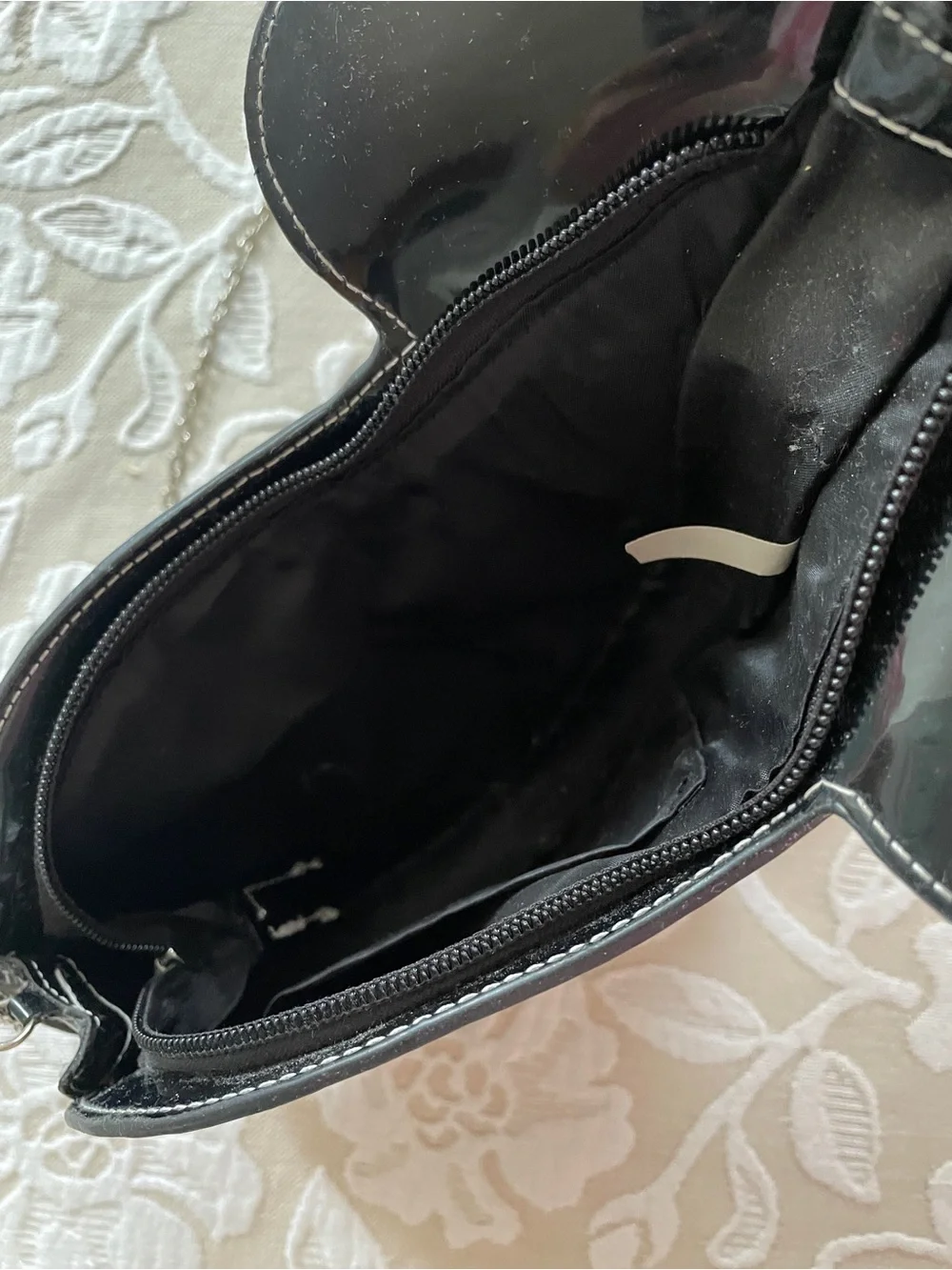 Black Cat Crossbody Bag with Chain Strap